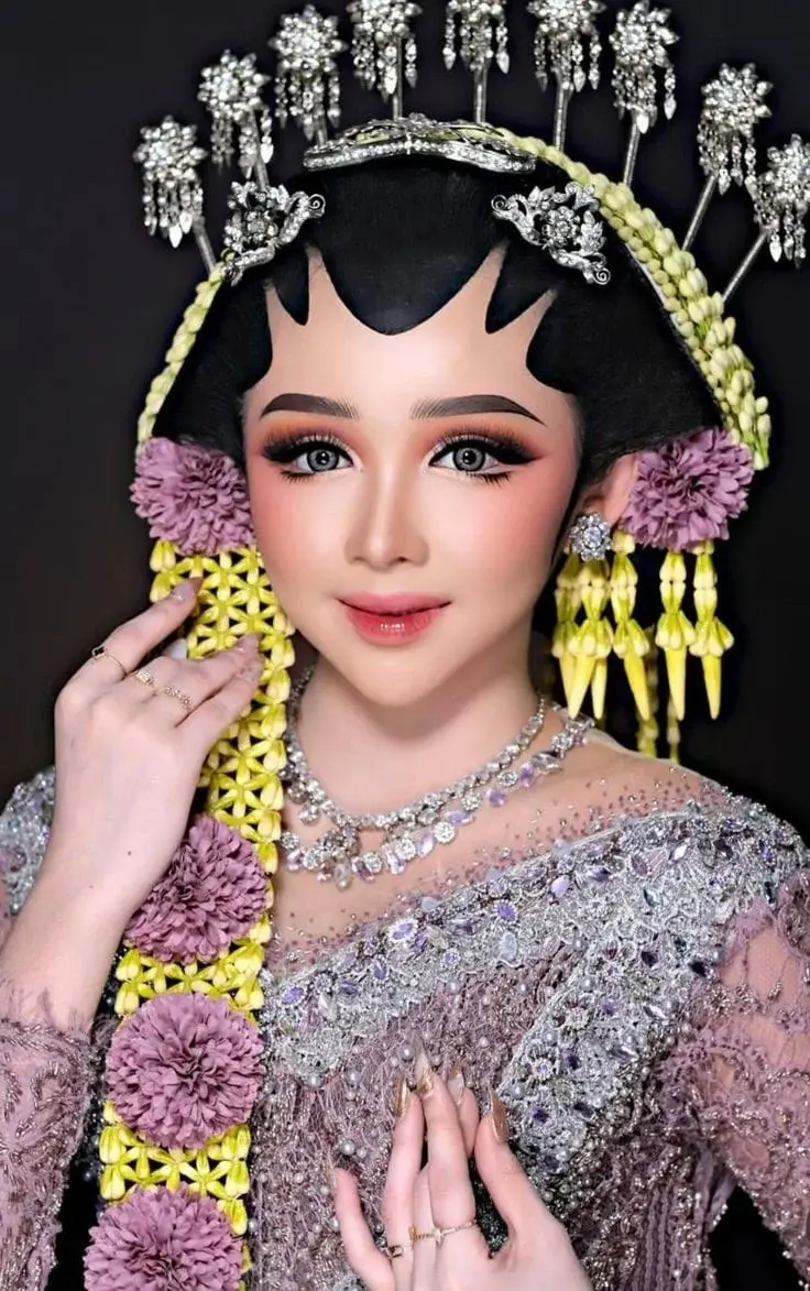 ADAT BALI 4 WhatsApp Image 2025-08-17 at 20.22.26